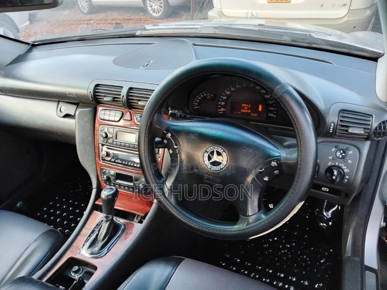 Mercedes-Benz C180 2004 Silver