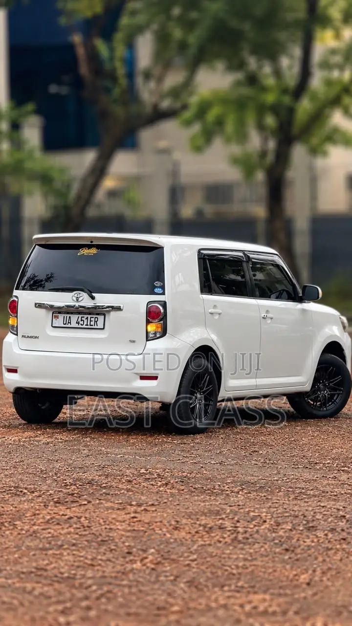 Toyota Rumion 1.5 FWD 2023 White