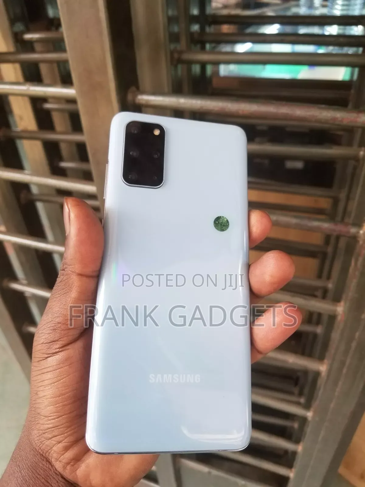 New Samsung Galaxy S20+ 128 GB Gray