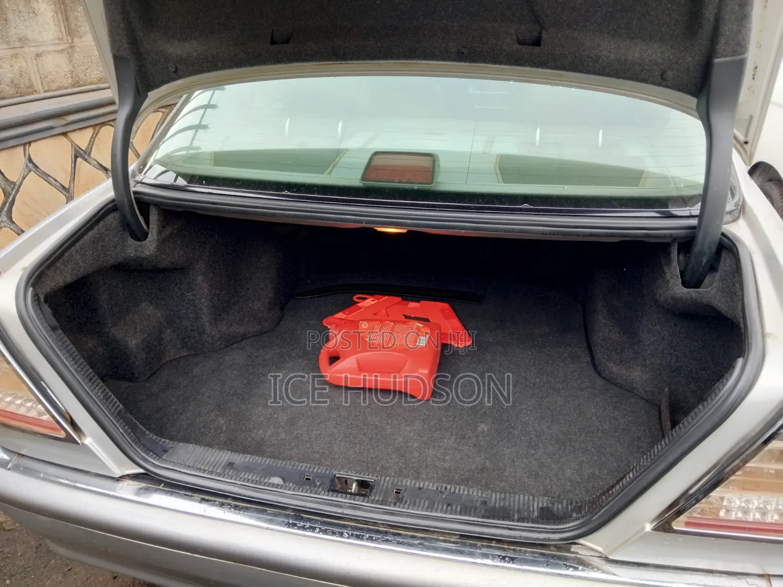 Mercedes-Benz C-Class 2000 Silver