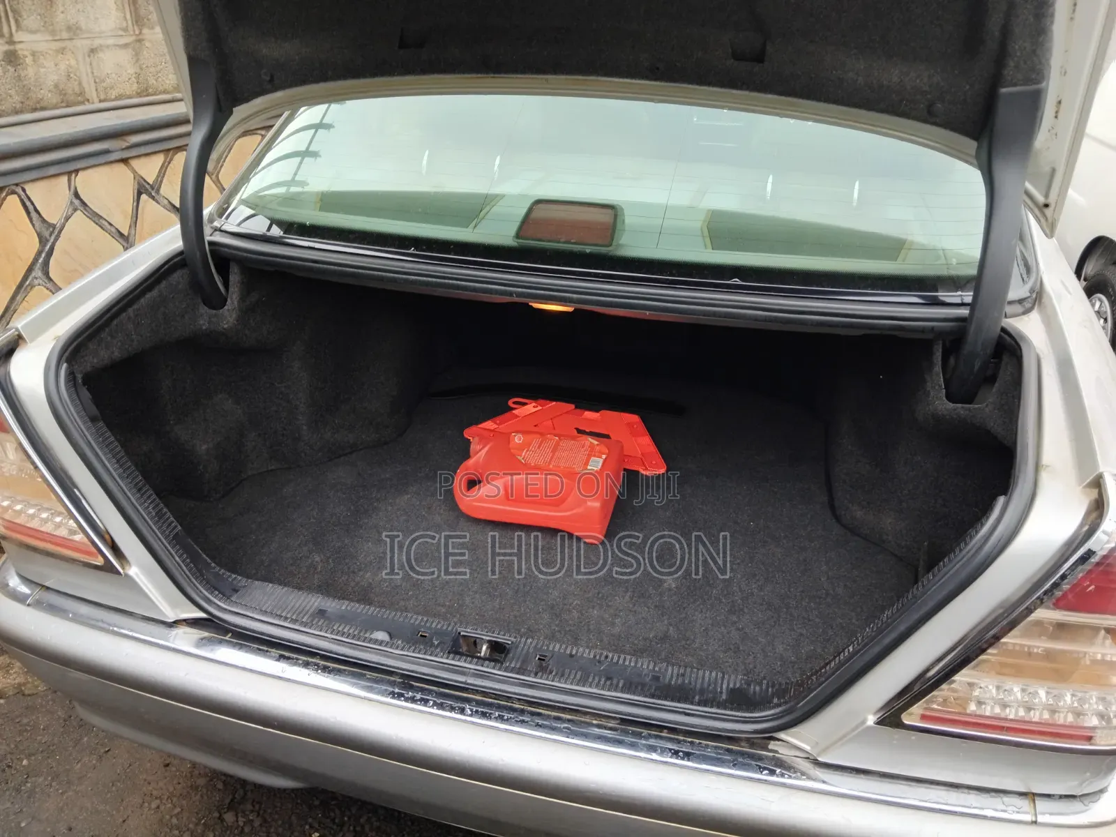 Mercedes-Benz C-Class 2000 Silver