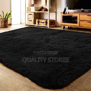 Centre Fluffy Carpets Black