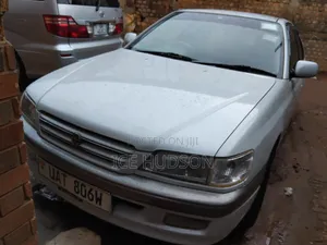 Toyota Corona Premio 2001 White