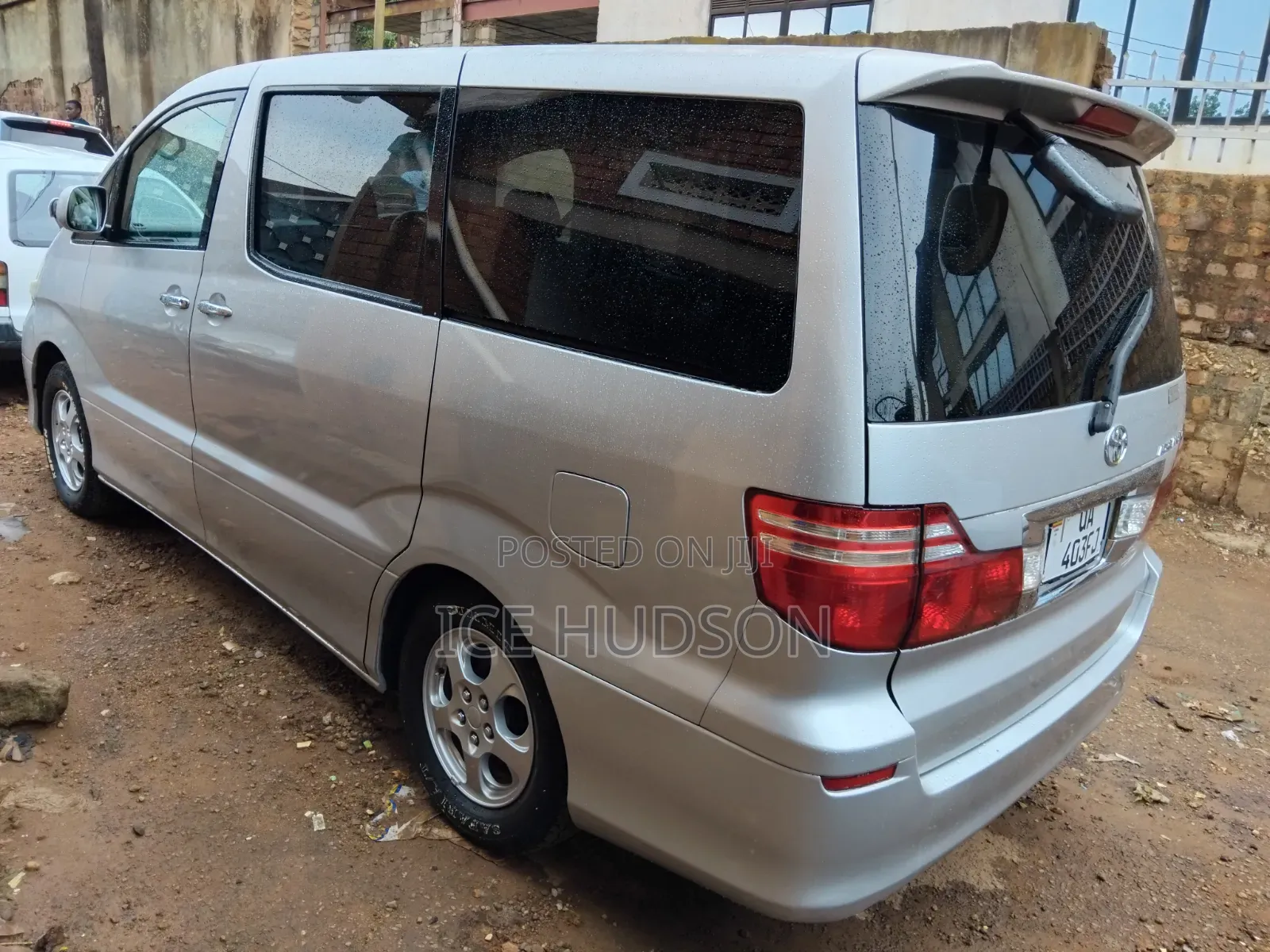 Toyota Alphard 2006 Silver
