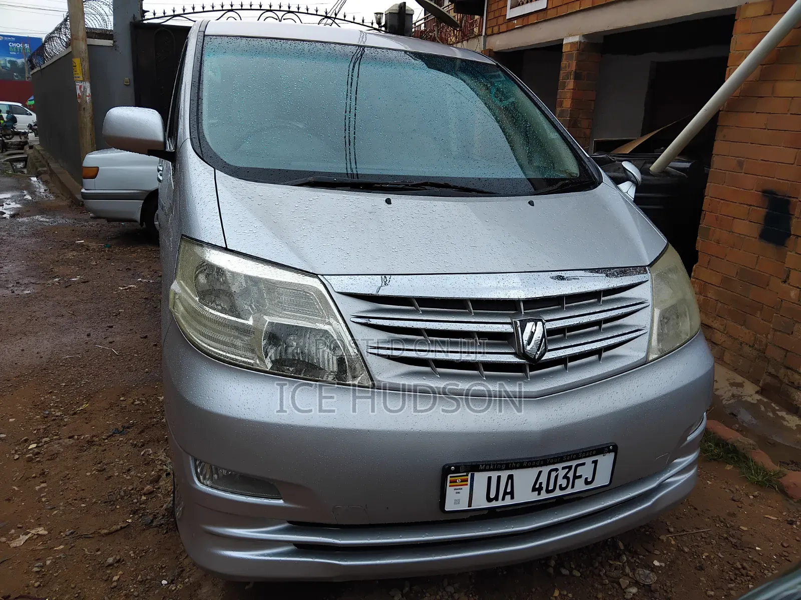 Toyota Alphard 2006 Silver