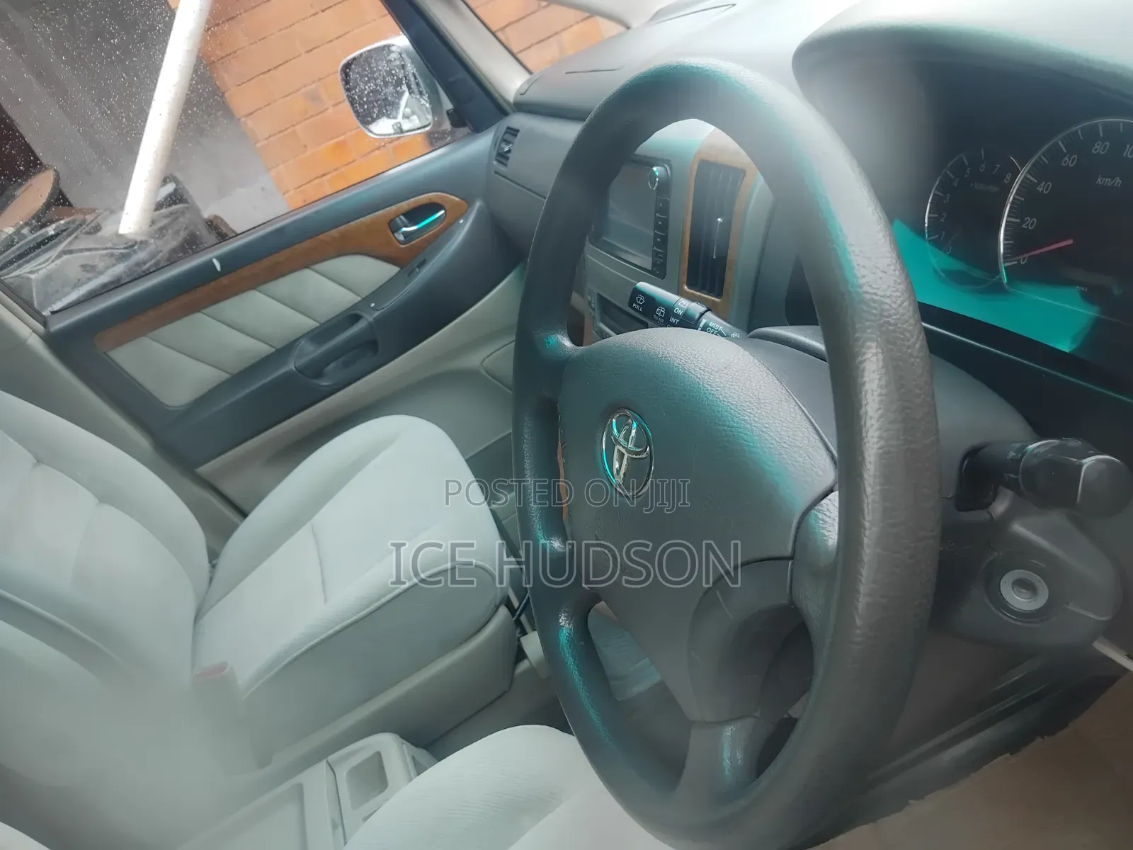 Toyota Alphard 2006 Silver