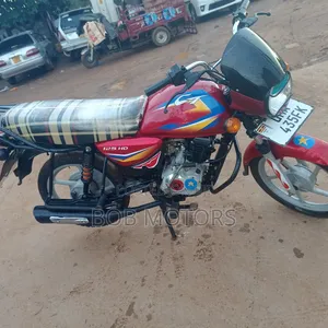 Bajaj CT 125X 2025 Red