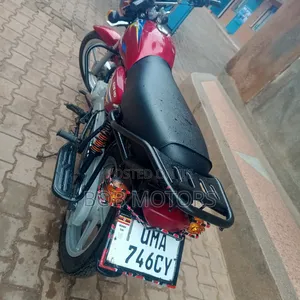 Bajaj CT 125X 2025 Red