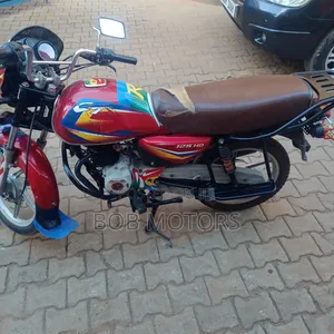 Bajaj CT 125X 2024 Red