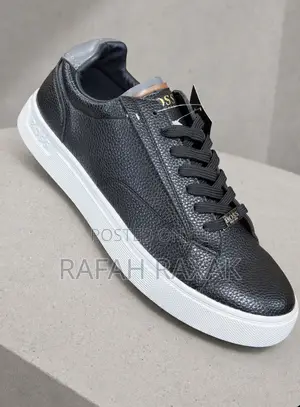 Men’s Classic Black/White Hugo Boss Casual Leather Sneakers