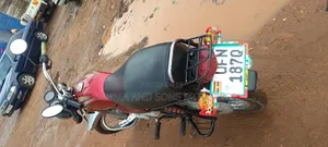 Bajaj Boxer 100 2022 Red