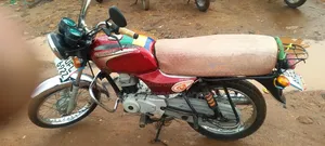 Bajaj Boxer 100 2022 Red