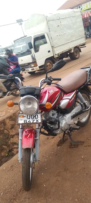 TVS HLX 125 2024 Red