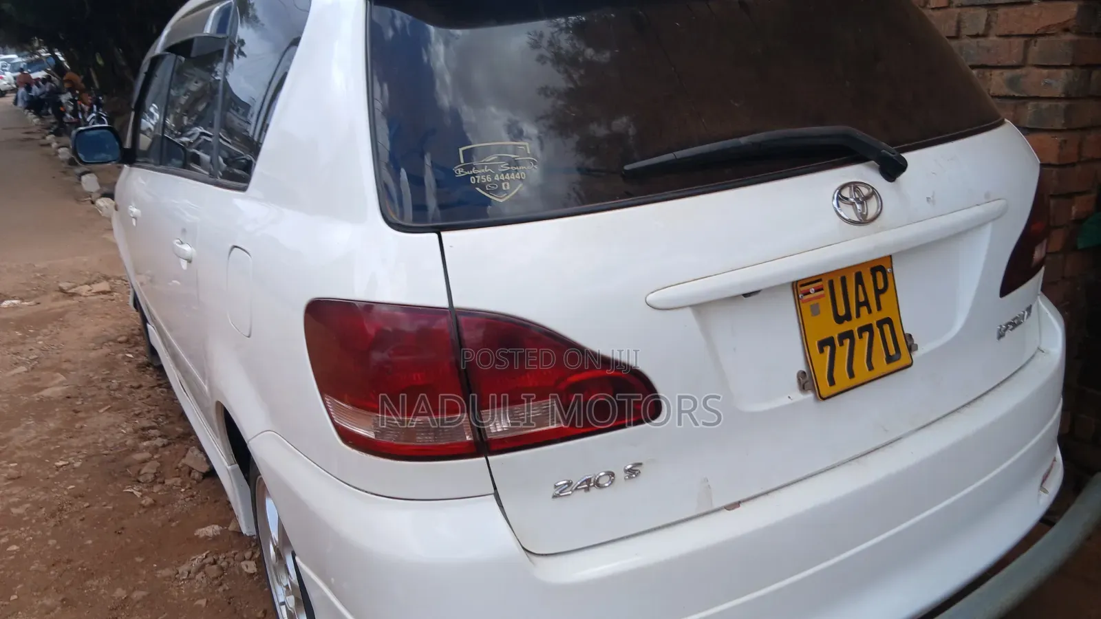 Toyota Ipsum 2003 White