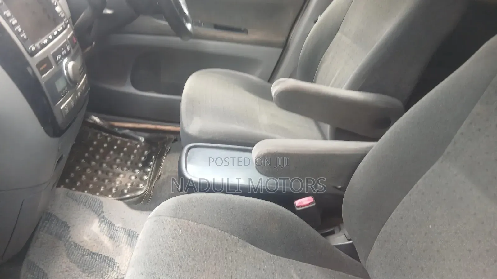 Toyota Ipsum 2003 White