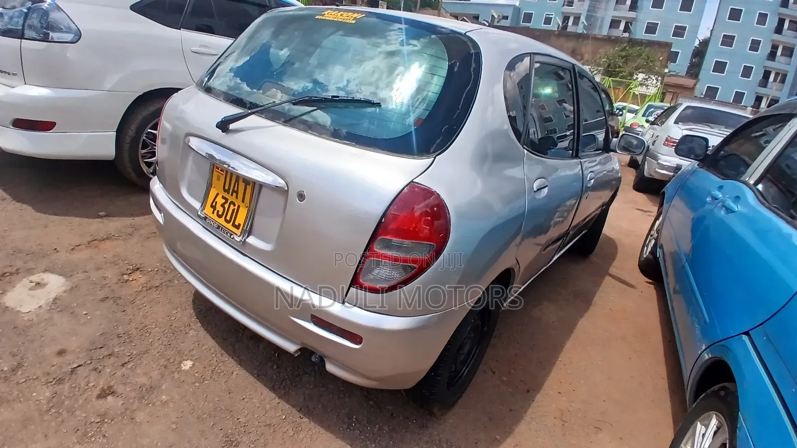 Toyota Duet 2005 Silver