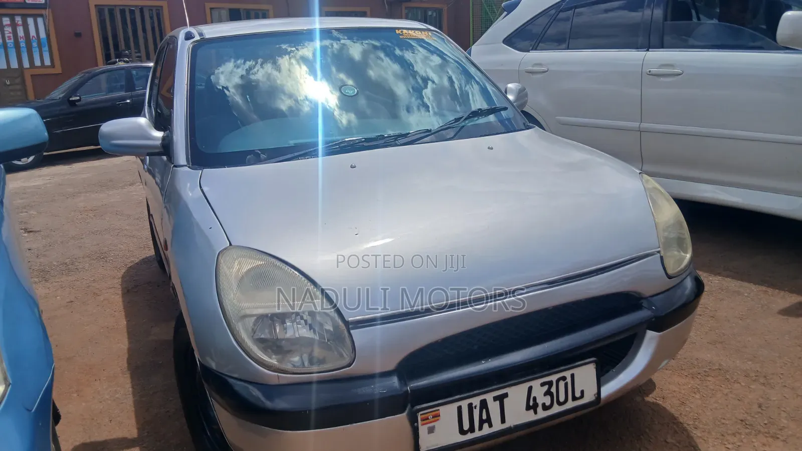 Toyota Duet 2005 Silver