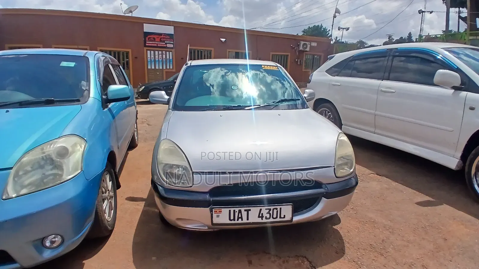 Toyota Duet 2005 Silver