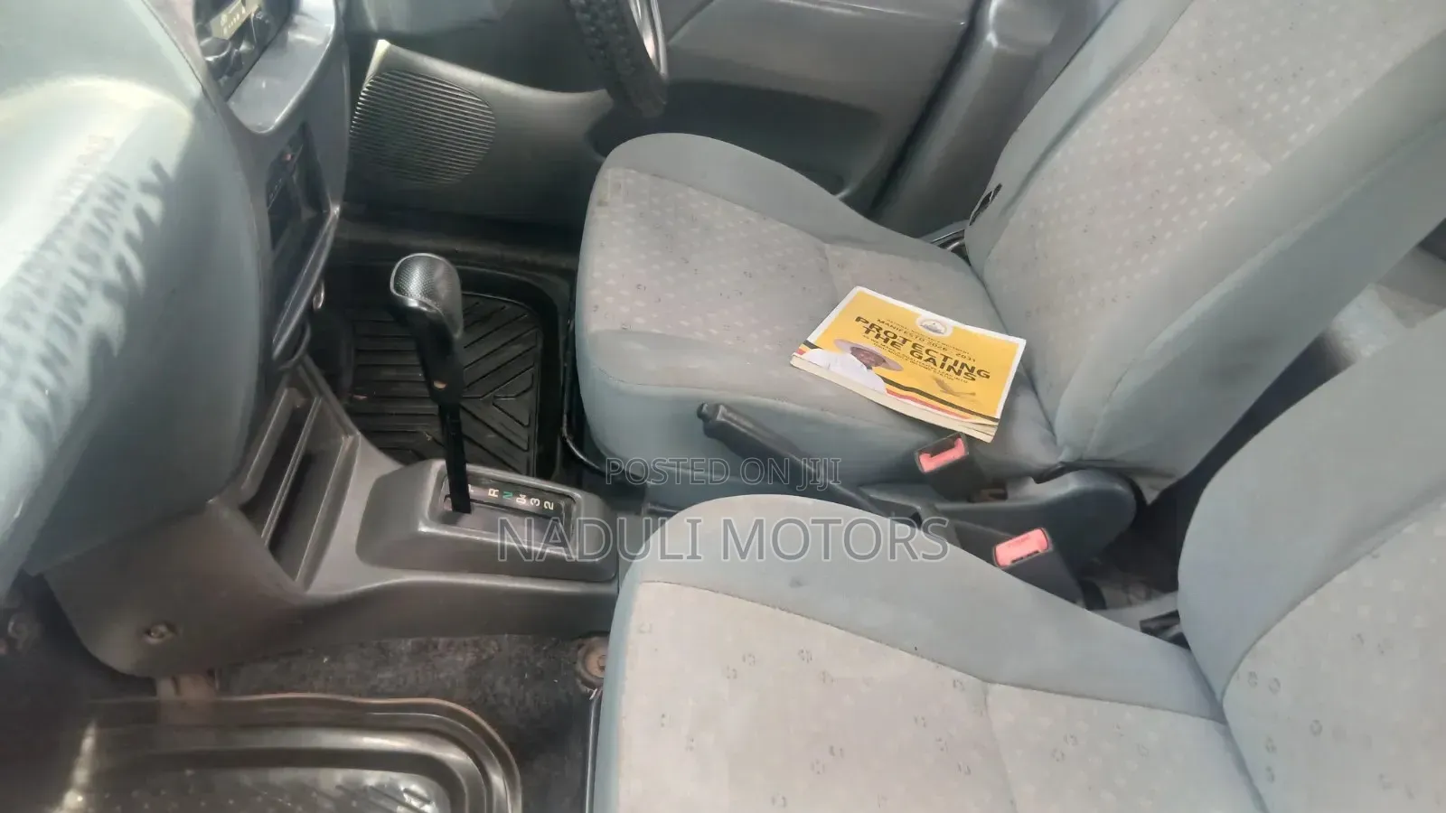 Toyota Duet 2005 Silver