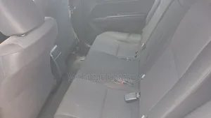Toyota Corolla Fielder 1.5 Hybrid FWD 2018 White