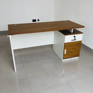 White Quality Office Desk/With 1Parnal