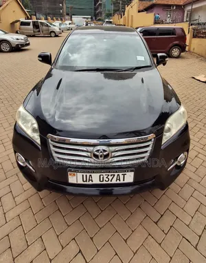 Toyota Vanguard 2011 Black