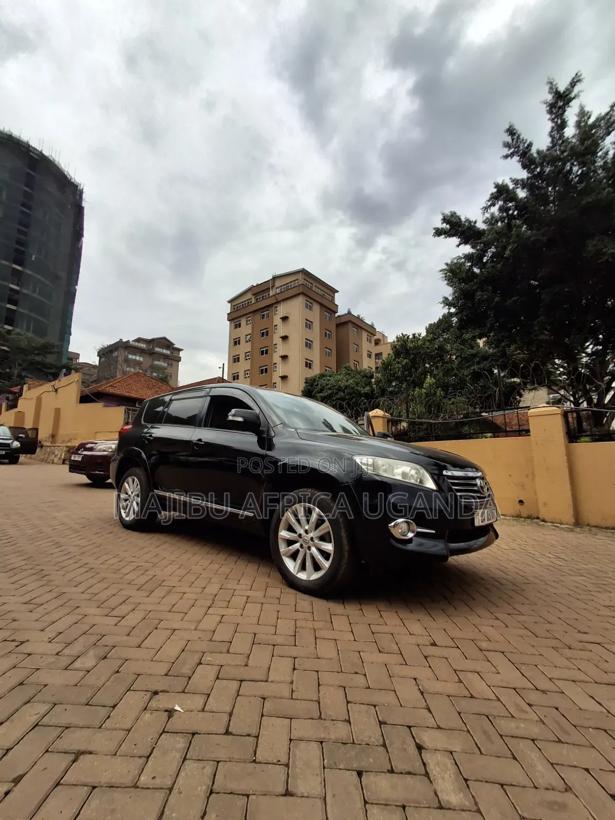 Toyota Vanguard 2011 Black