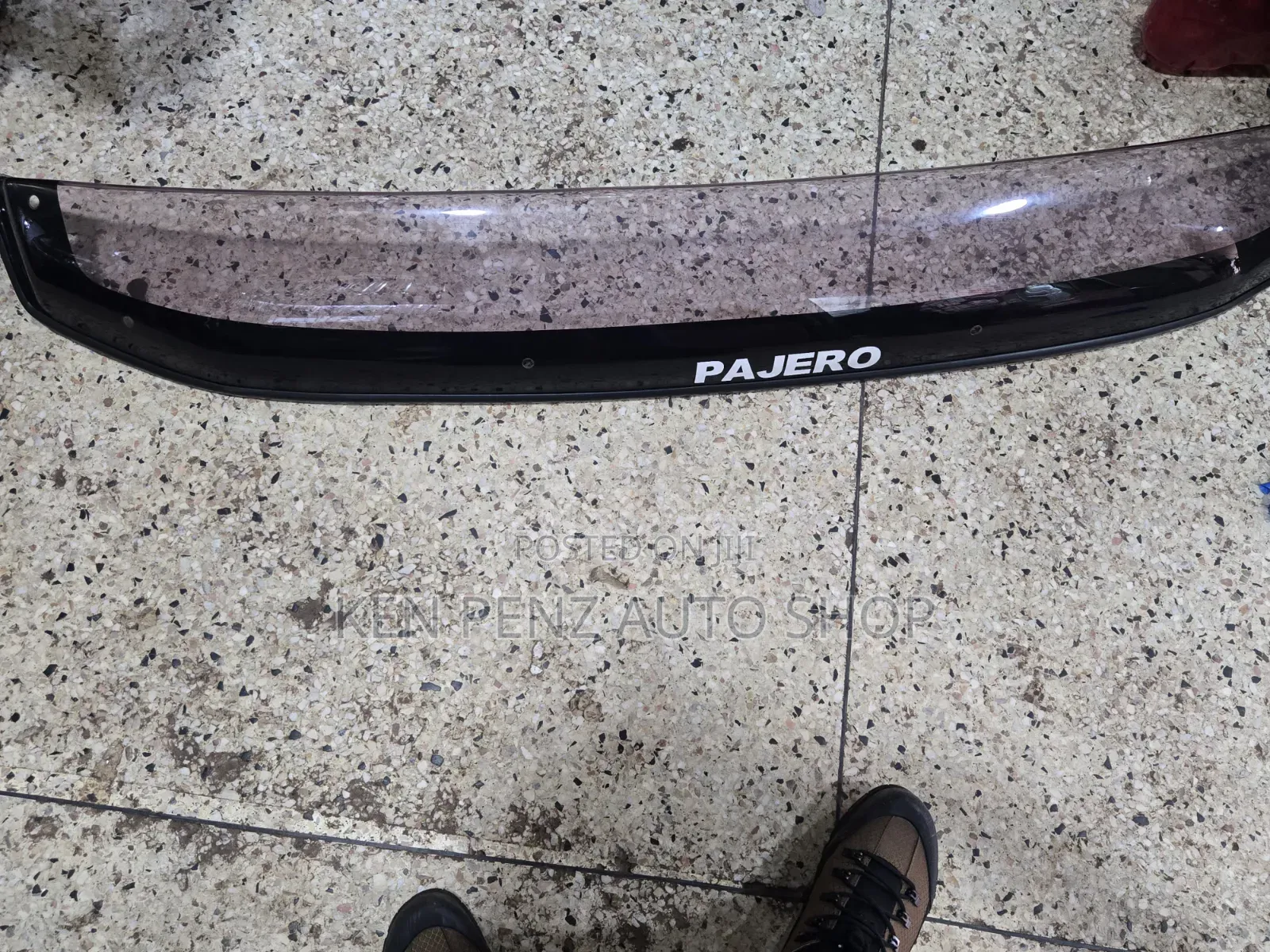 Mitsubishi Pajero Bonnet Hood and Windshield Protector