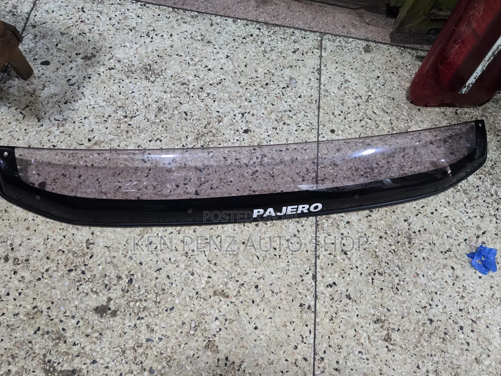 Mitsubishi Pajero Bonnet Hood and Windshield Protector