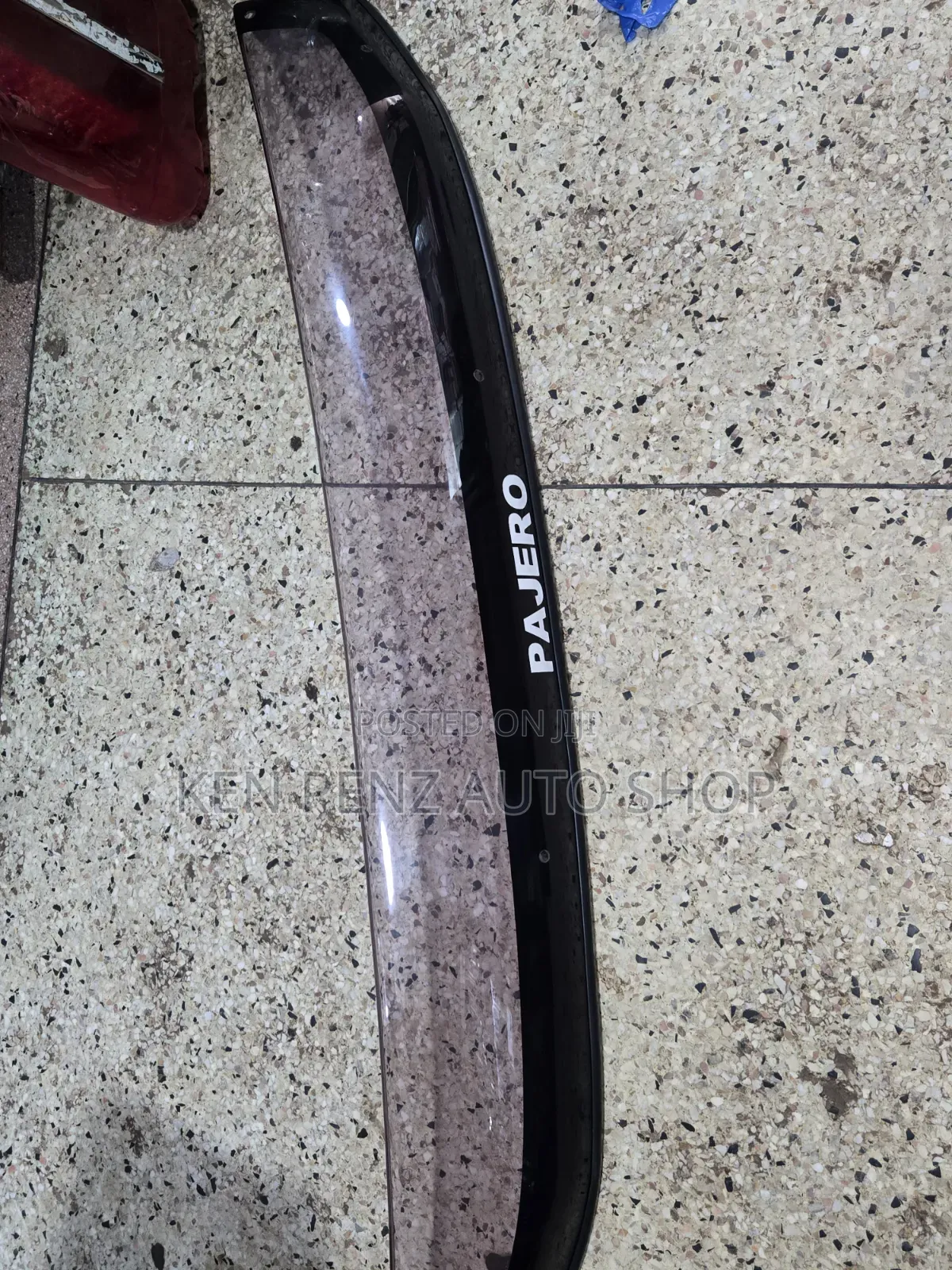 Mitsubishi Pajero Bonnet Hood and Windshield Protector