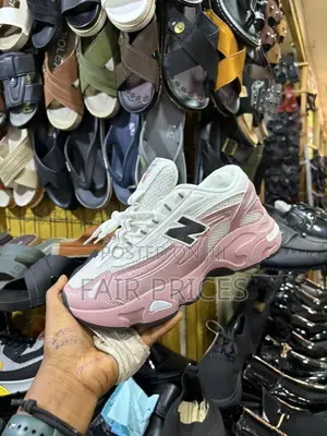 Ladies New Balance 1000 Size 36-41