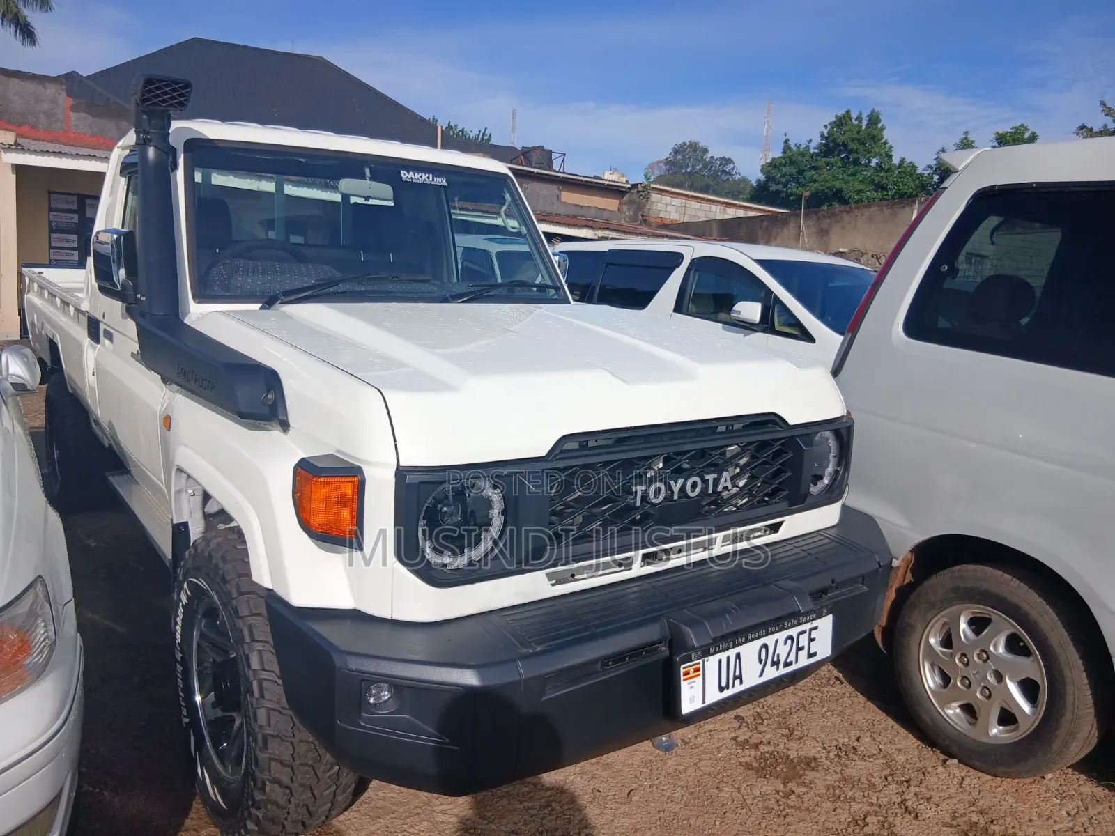 Toyota Land Cruiser 2009 White