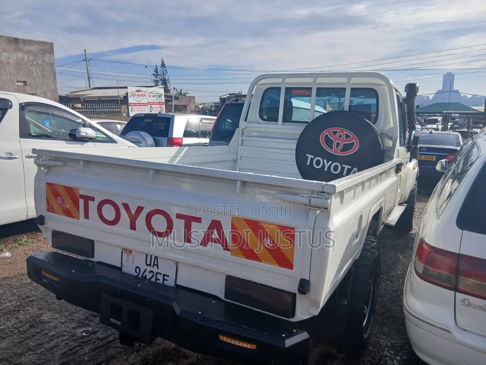 Toyota Land Cruiser 2009 White