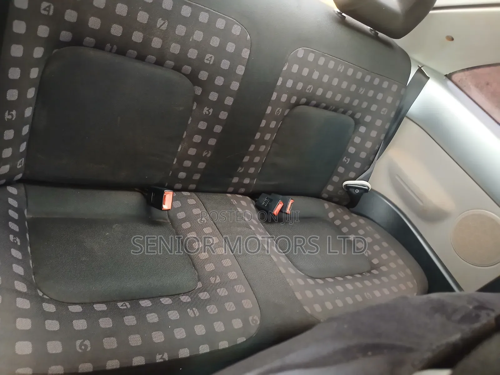 Volkswagen Beetle 2004 Silver