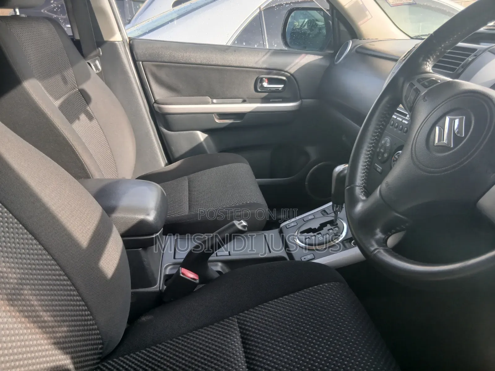 Suzuki Escudo 2006 Silver