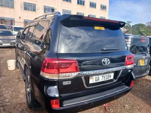 Toyota Land Cruiser 2013 Black