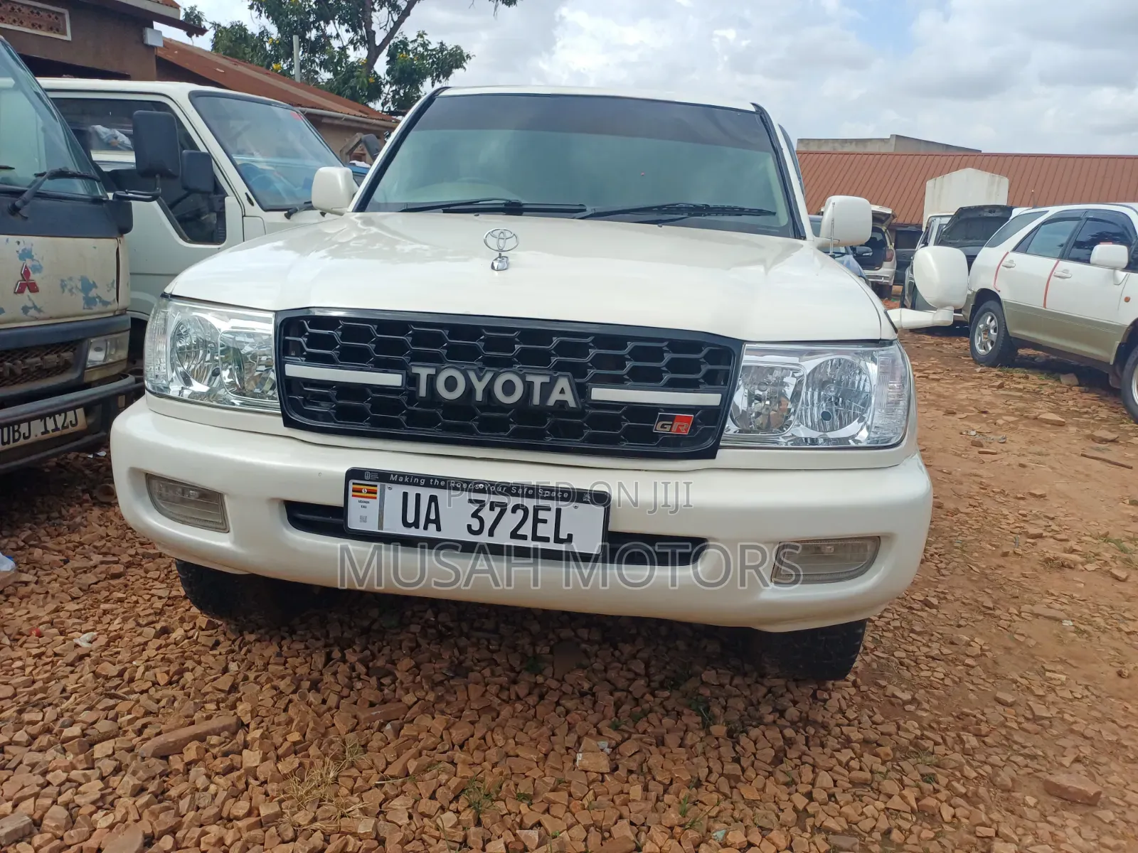 Toyota Land Cruiser Cygnus 4.7 2007 White