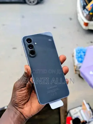 New Samsung Galaxy A56 256 GB Black