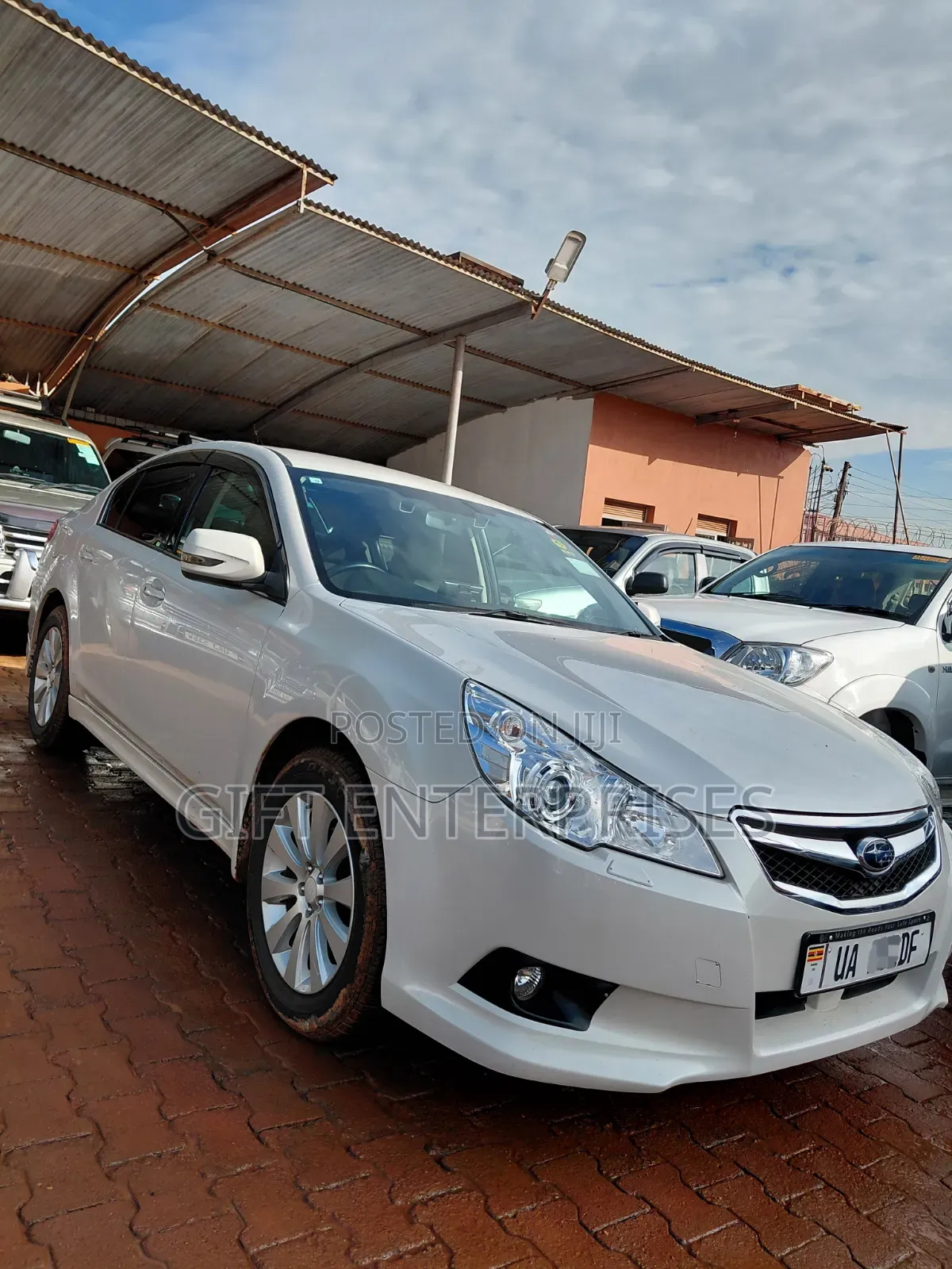 Subaru Legacy 2010 White