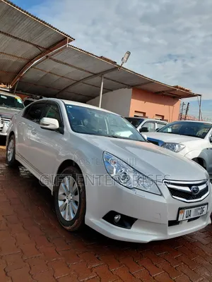 Subaru Legacy 2010 White