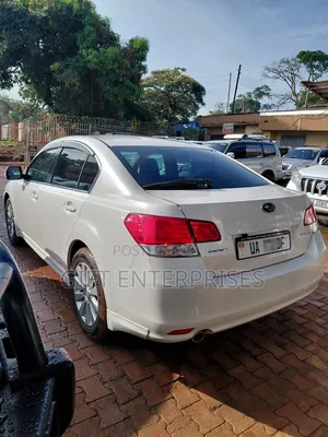 Subaru Legacy 2010 White