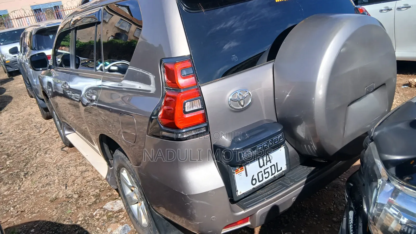 Toyota Land Cruiser Prado 2016 Gray