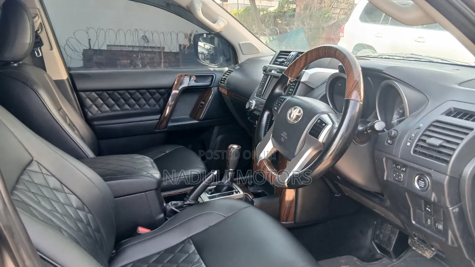 Toyota Land Cruiser Prado 2016 Gray