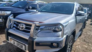 Toyota Fortuner 2016 Silver