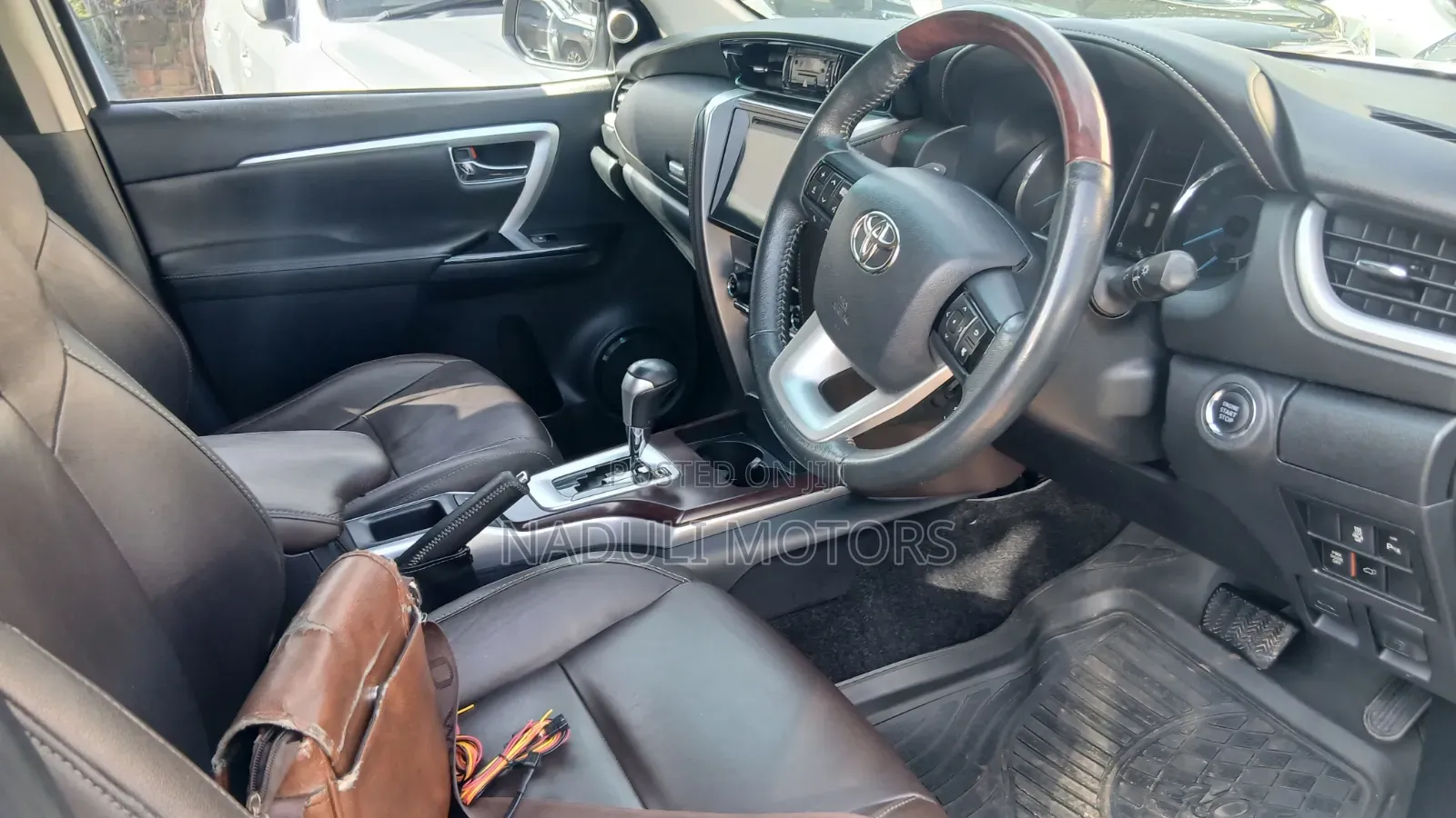 Toyota Fortuner 2016 Silver