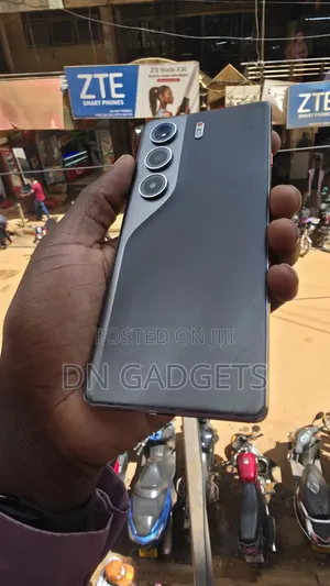Tecno Spark 40 256 GB Gray