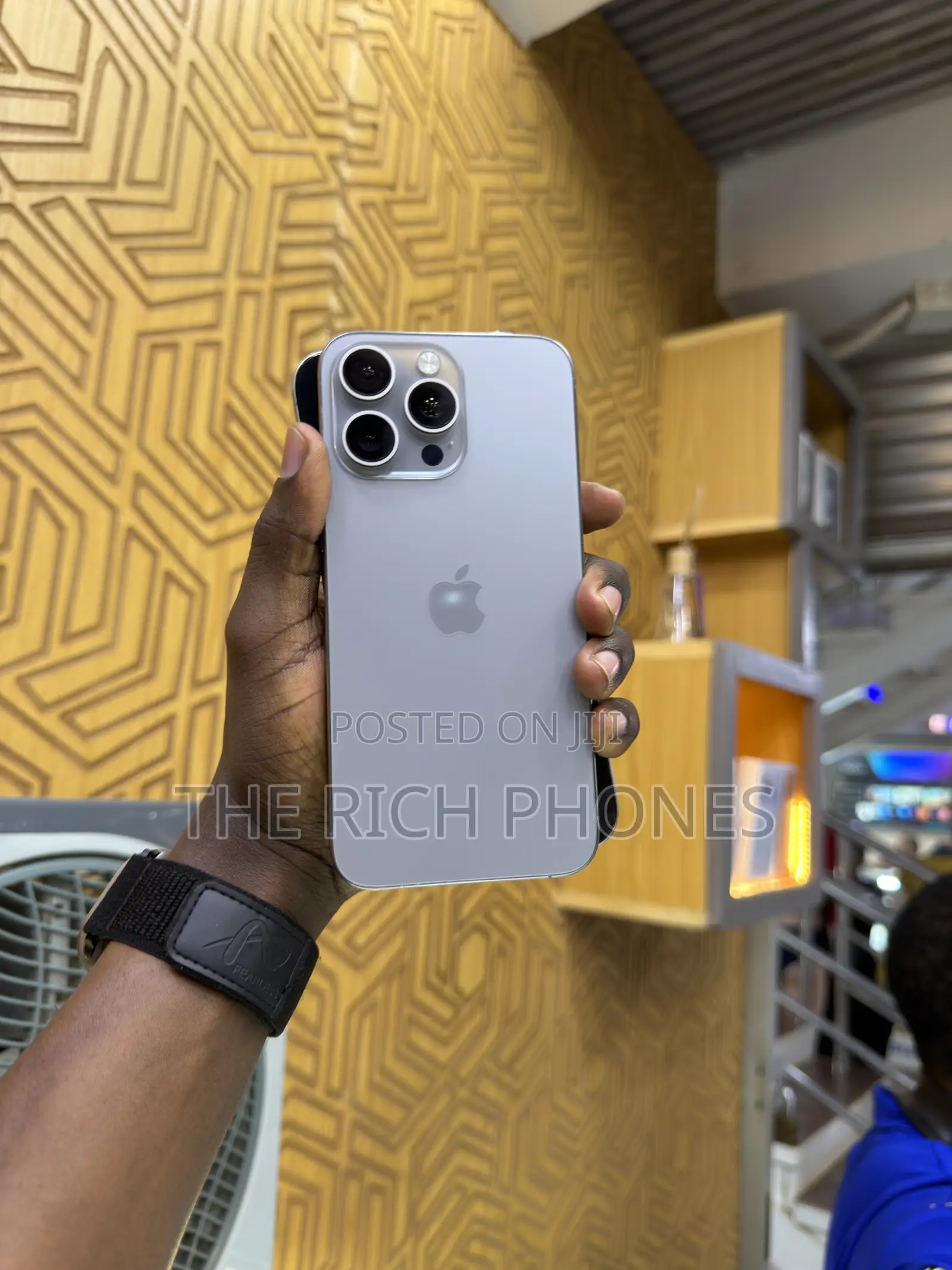 Apple iPhone 15 Pro Max 512 GB Gray