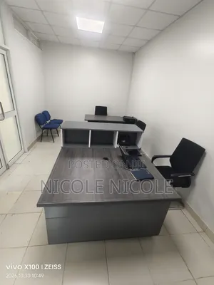 Co-Work Office Space
