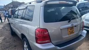 Toyota Kluger 2004 Silver