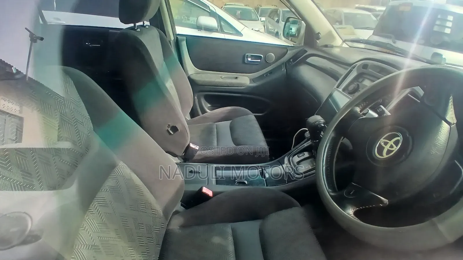 Toyota Kluger 2004 Silver